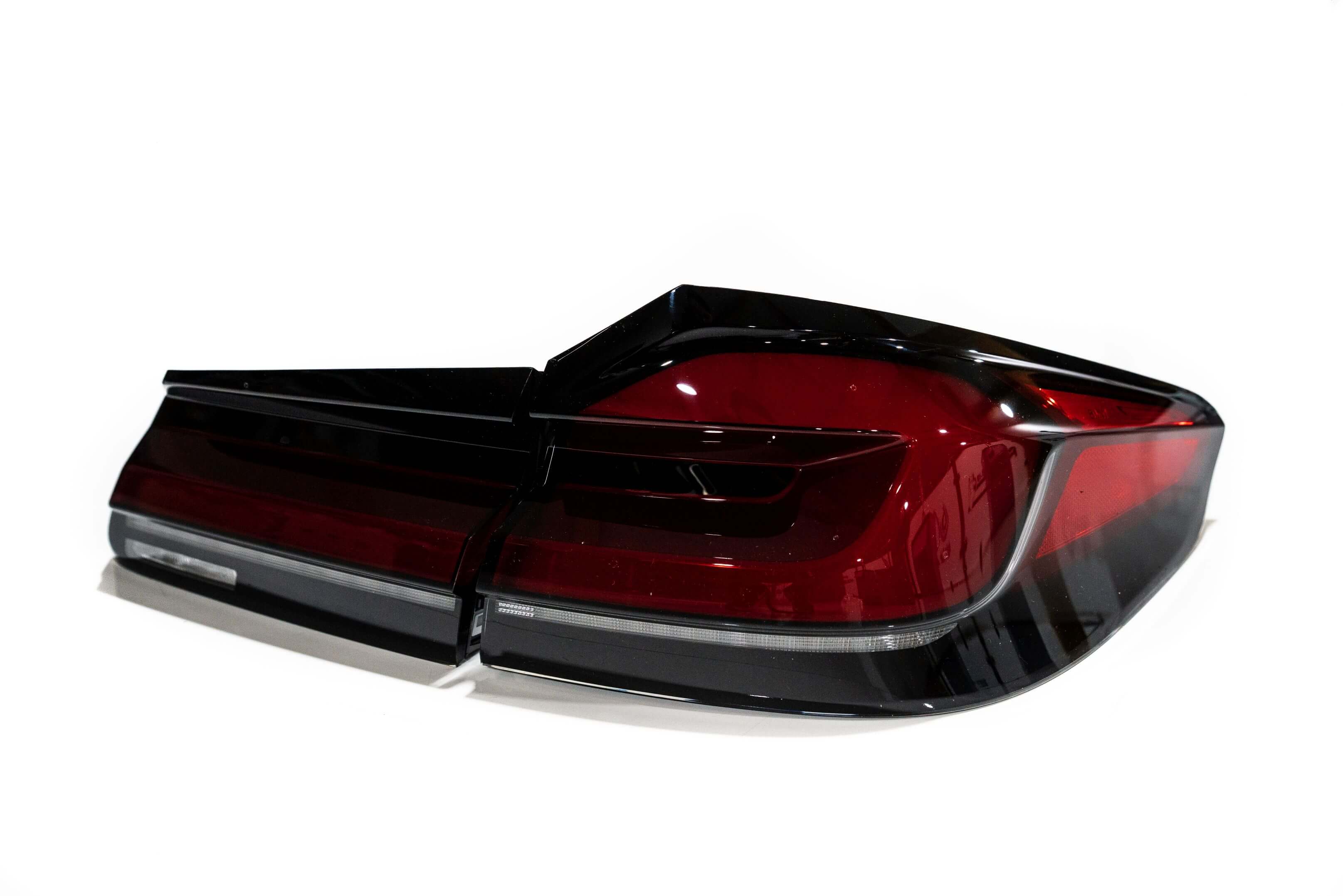 BMW genuine parts | Facelift LED rear lights | BMW 5 Series/M5 (G30/F90) | 63135A2AEC0