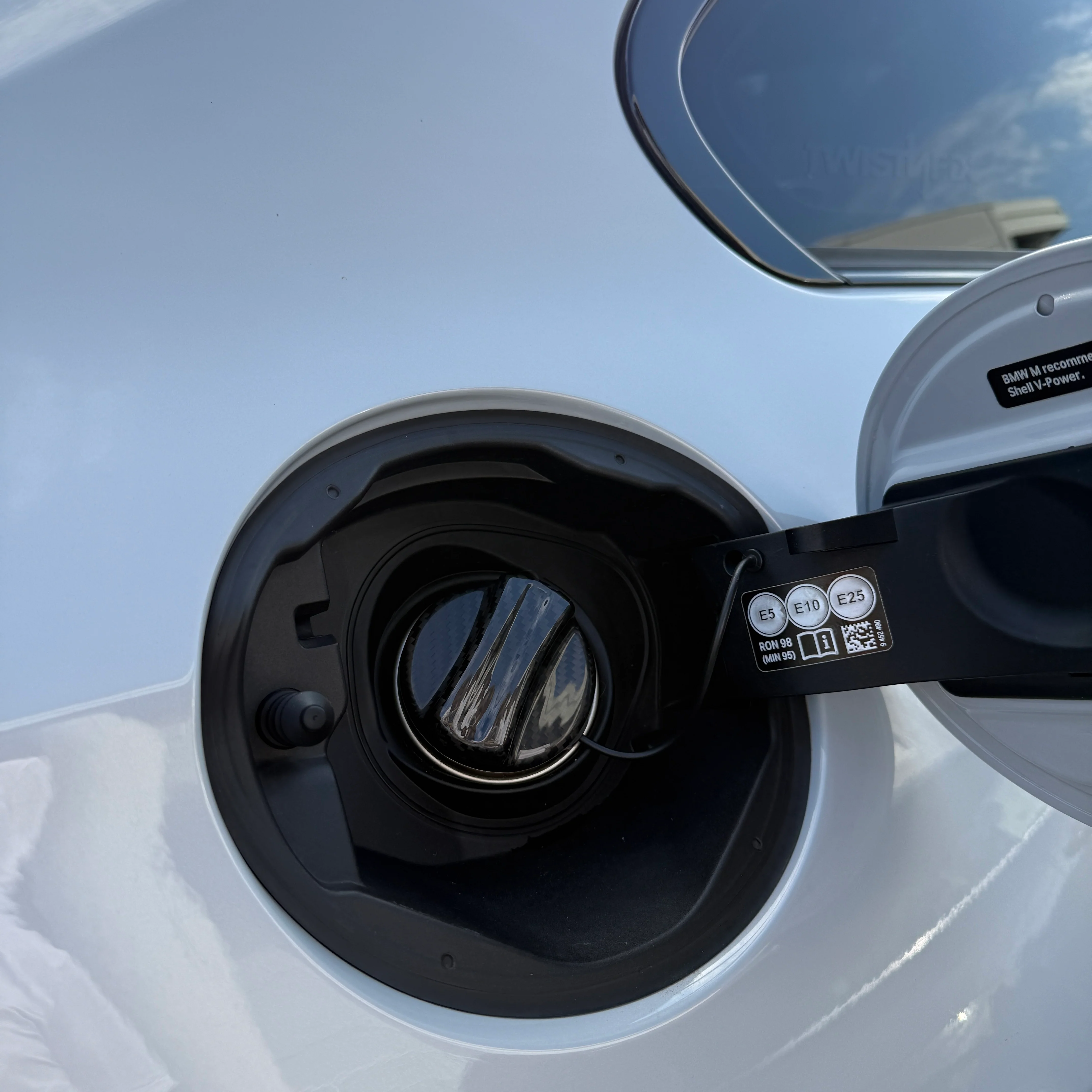 Fuel cap Carbon | fits BMW M2/M3/M4 (F87/G87/E92/F80/G80/G81/F82/F83/G82/G83) | Aulitzky Tuning
