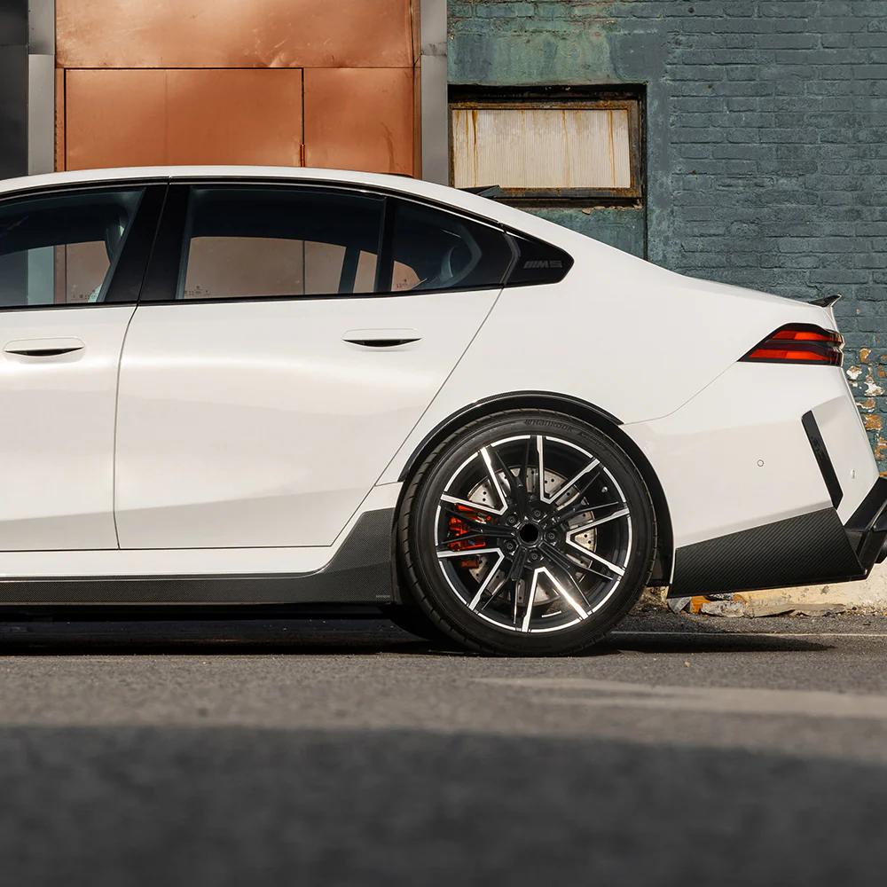 Side skirts with flaps SOOQOO Carbon | fits BMW M5 (G90/G99) S68 | Aulitzky Tuning