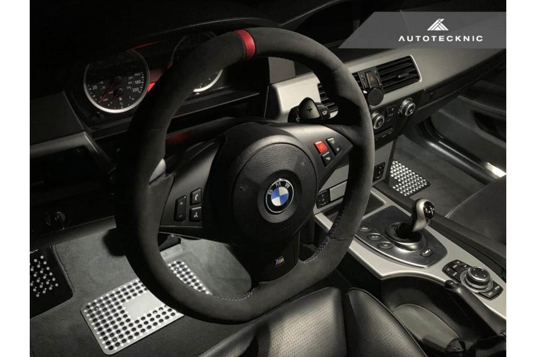 AutoTecknic | M-Knopf rot | BMW M5/M6 (E60/E63/E64) S85