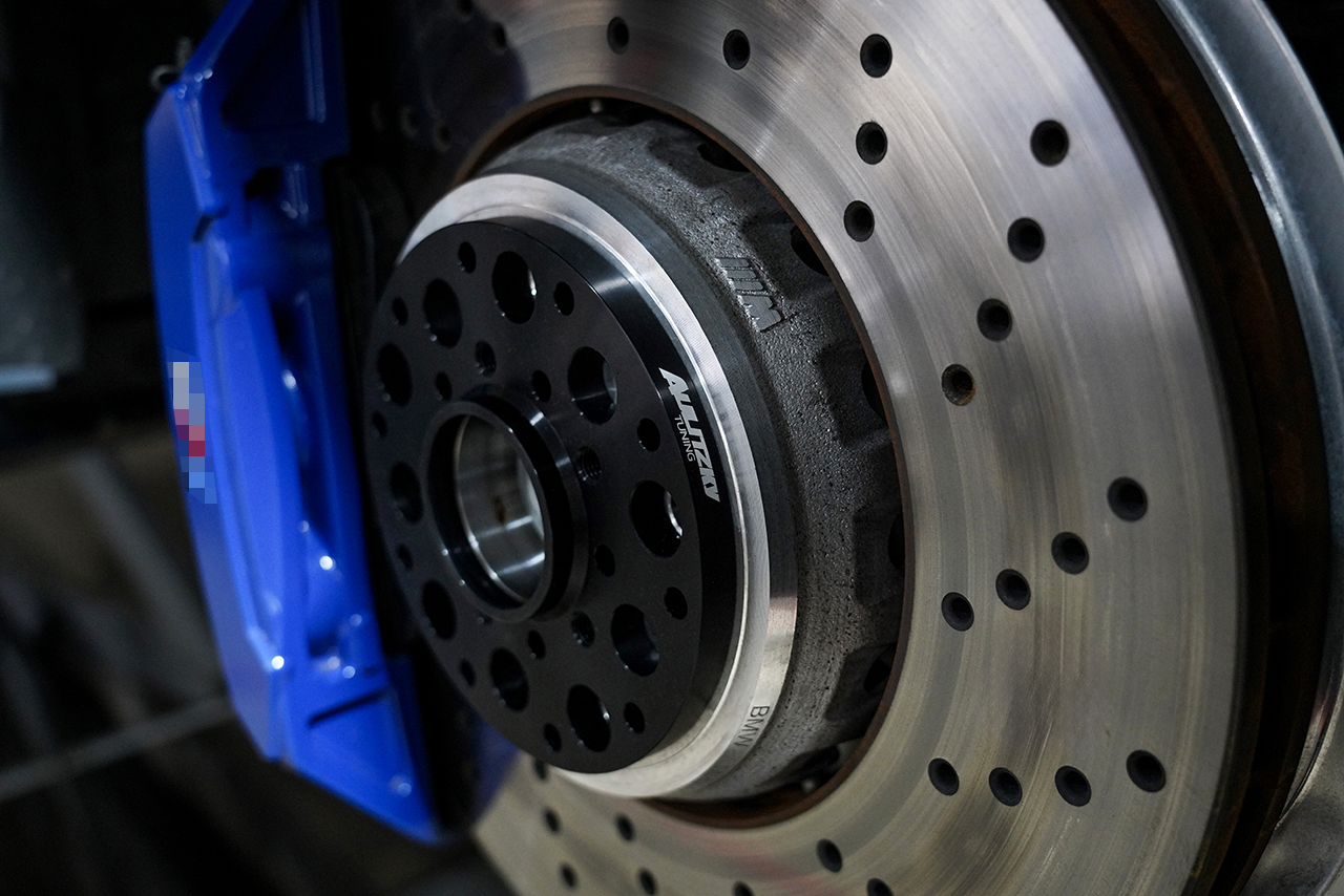 Spurverbreiterungen Set 12mm / 5x120 - 5x132 / 66,6mm | passend für BMW M5/XM (G90/G99/G09) | Aulitzky Tuning