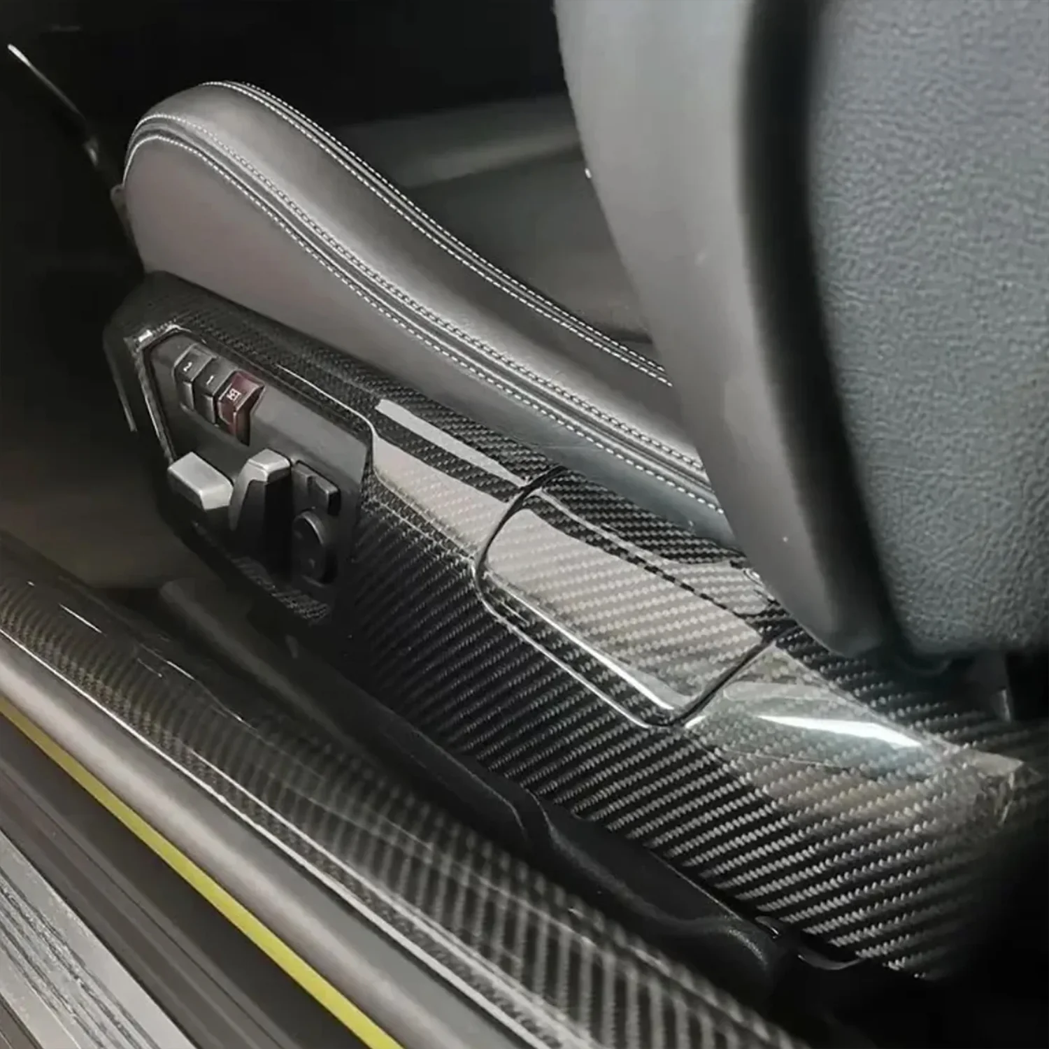 Sitzschalen Abdeckung Carbon | passend für BMW M2/M3/M4 (F87/F80/F81/F82/F83) N55/S55 | Aulitzky Tuning